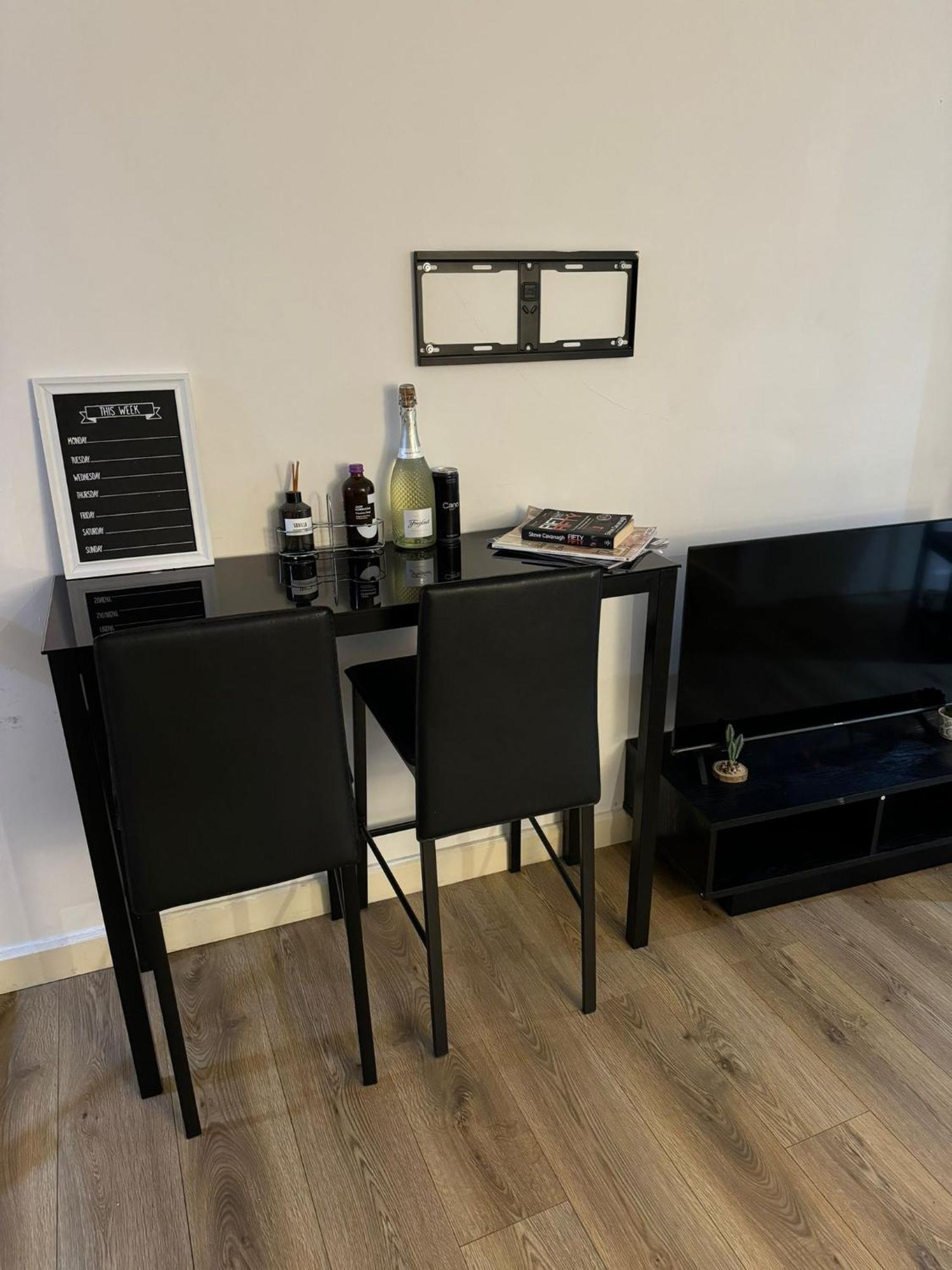 Cozy Two Bedroom Apartment Sleeps 6 Near Camden Market Hw10 伦敦 外观 照片