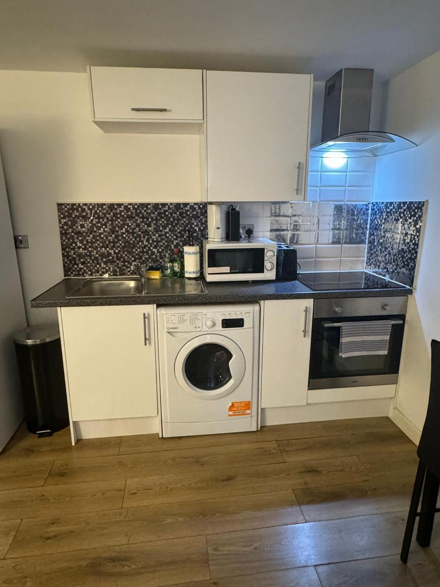 Cozy Two Bedroom Apartment Sleeps 6 Near Camden Market Hw10 伦敦 外观 照片