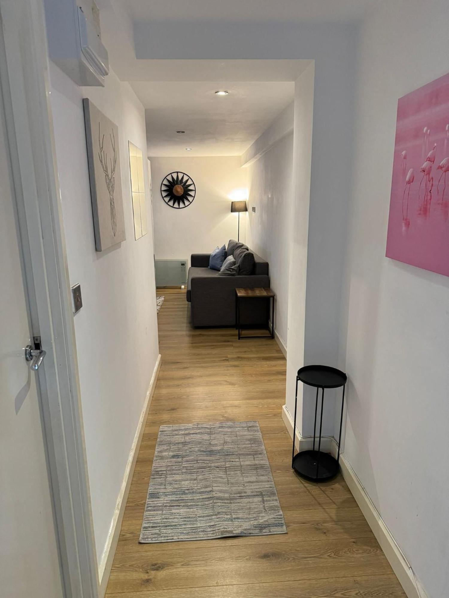 Cozy Two Bedroom Apartment Sleeps 6 Near Camden Market Hw10 伦敦 外观 照片