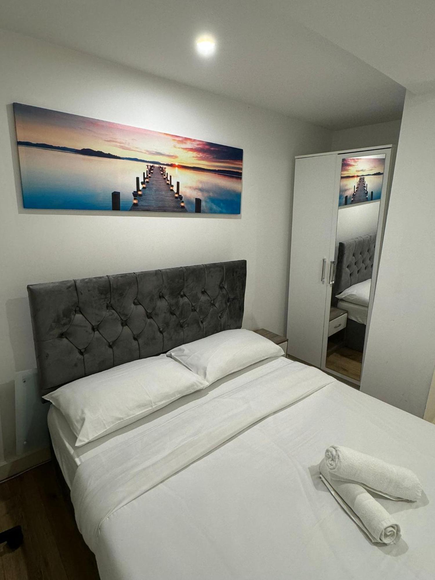 Cozy Two Bedroom Apartment Sleeps 6 Near Camden Market Hw10 伦敦 外观 照片